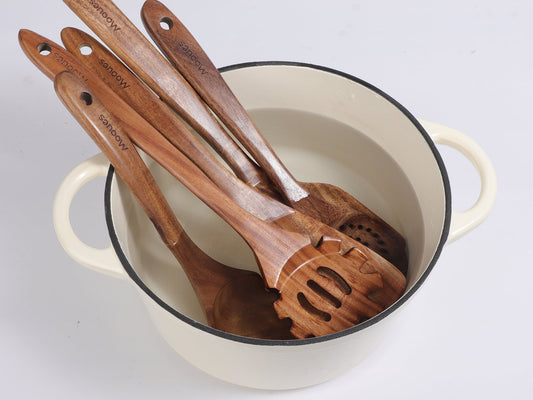 How to Clean Wooden Spoon