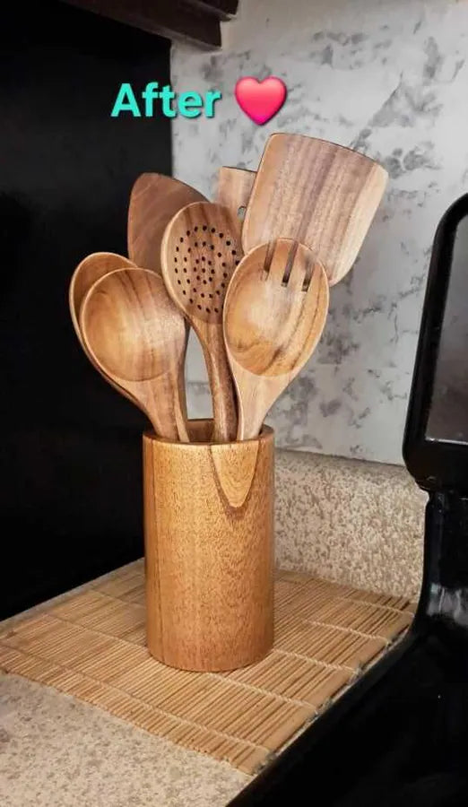 Customer kitchen photo of the Mooues teak utensil set in its wooden holder